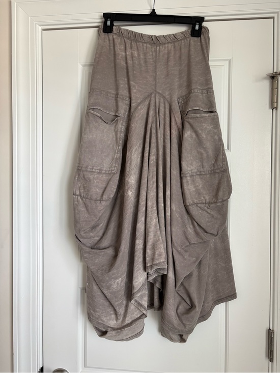 Tempo Paris Dresses & Skirts - Tempo Paris Taupe Drop-Waist Cargo Bubble Skirt